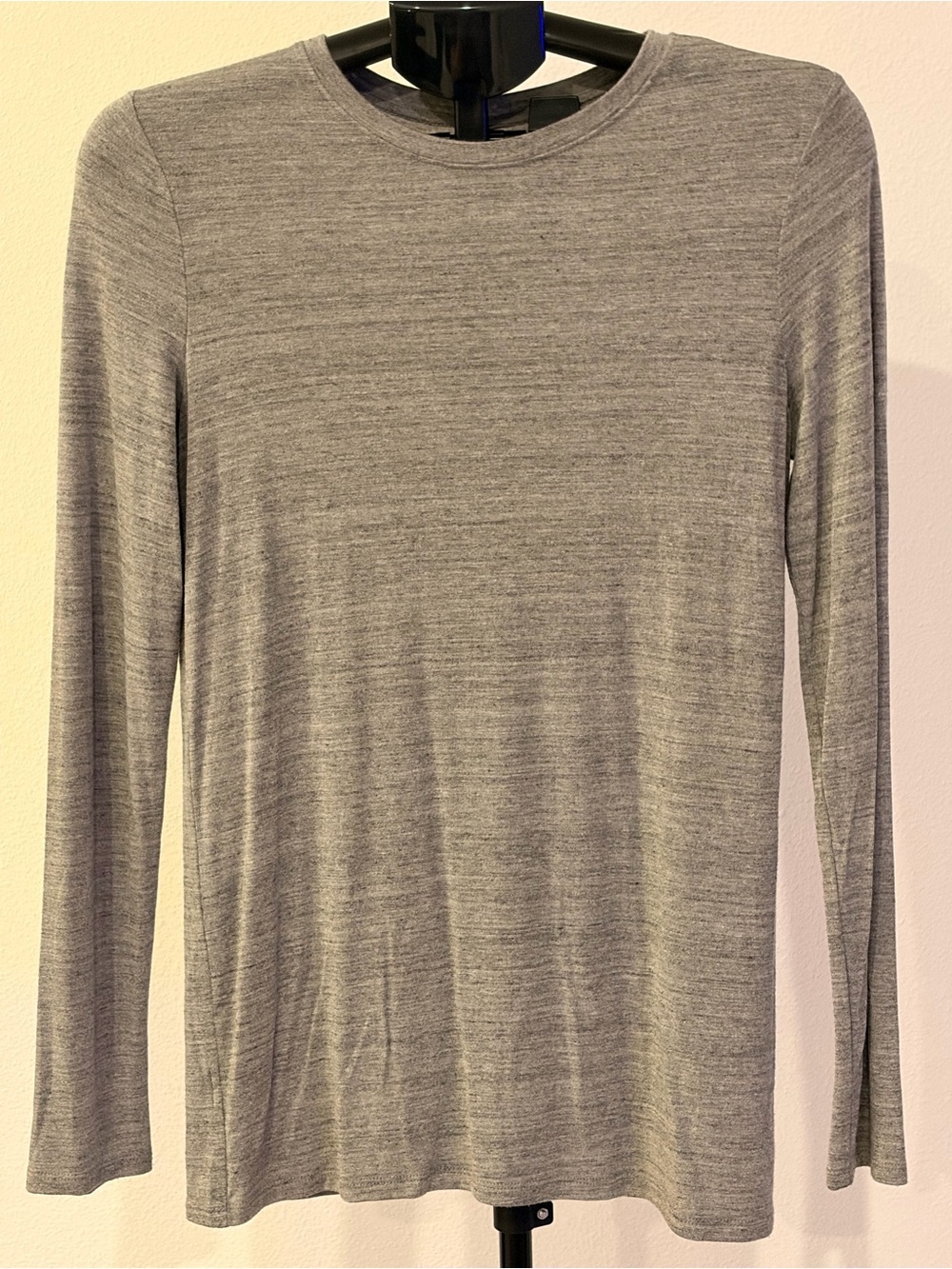 Long Sleeve Crewneck Shirt - Gray